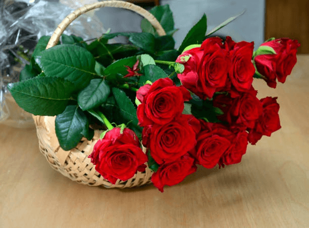 Flowers-with-basket