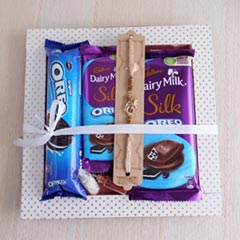 Rakhi-Ka-Bhandhan-With-Chocolate