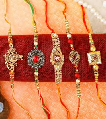 Amazing Designer Rakhi Set