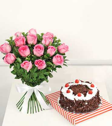 Bunch-of-15-pink-roses-with-half-kg-black-forest-cake