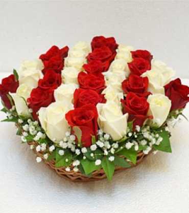 pc-Elegant-Roses-in-Basket