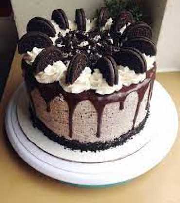 Oreo Drip Cake 