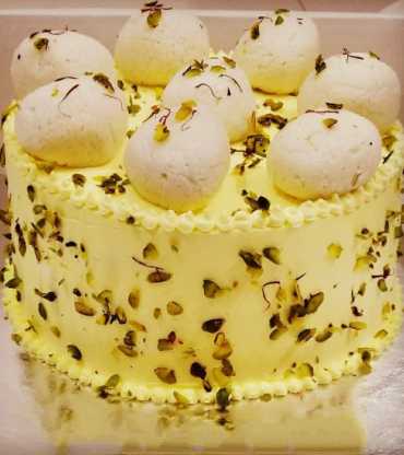 Rasgulla & Rasmali Cake