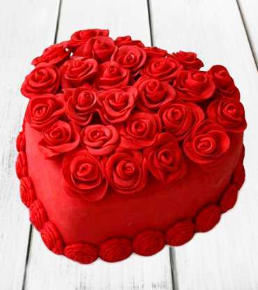 Valentine Special  Red Rose Cake