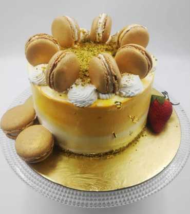 Yummy & Soft Macroon Butterscotch Cake
