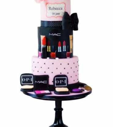 beauty salon cake