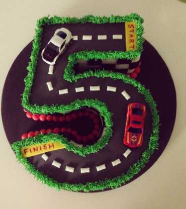 Super hero 5 number kids cake