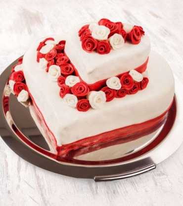 heart shape two layer red velvet cake