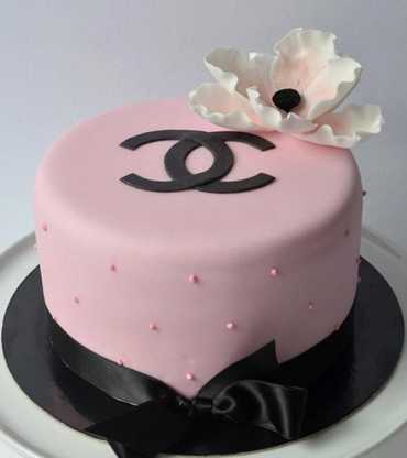 Fashion Designer Cake