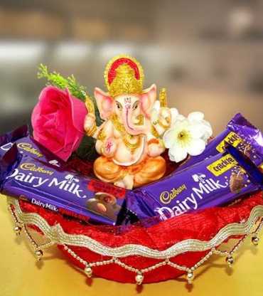 GANESHA IDOL & CHOCO