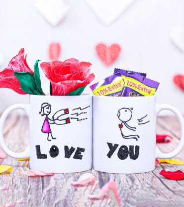 Red Roses Flower With Chocolate Couple Valentine Day Mug