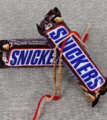 Snickers Chocolate Bar With 2 Rakhis