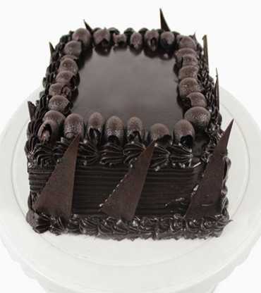 Square Shape Truffle Cake