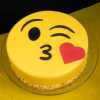 Kissing Emoji Cake